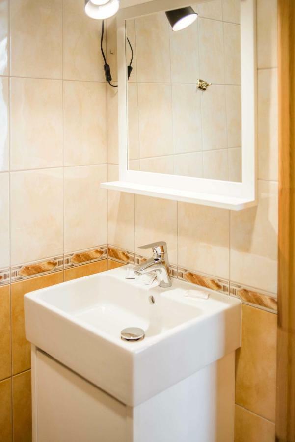 Province Hotel Cesis Exterior photo