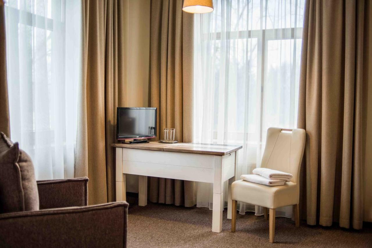 Province Hotel Cesis Exterior photo